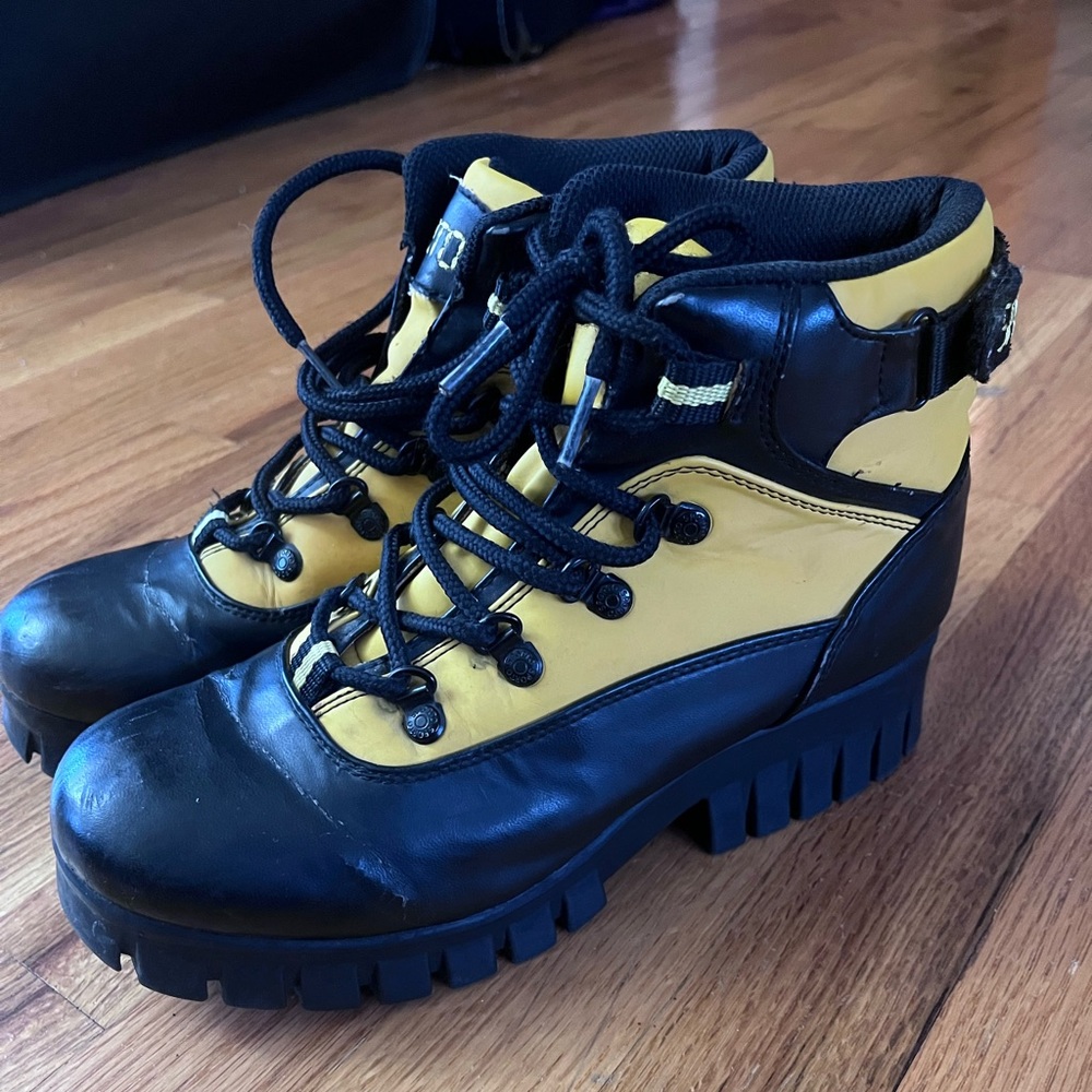 Vintage Yellow Goldish Platform Boots Y2k 80s